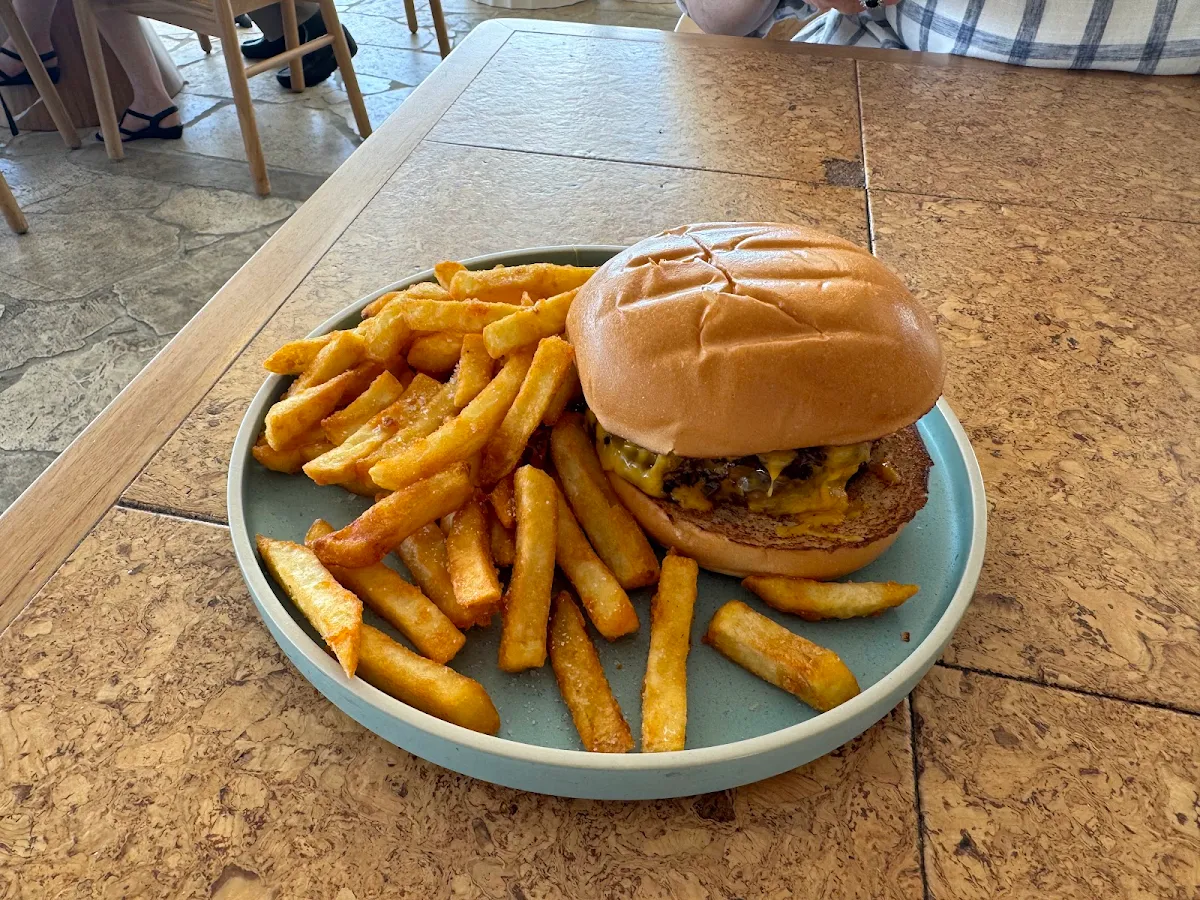 Smashed Burger, The Belvedere