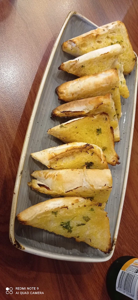 Garlic Bread, Valentino's Family Restaurant
