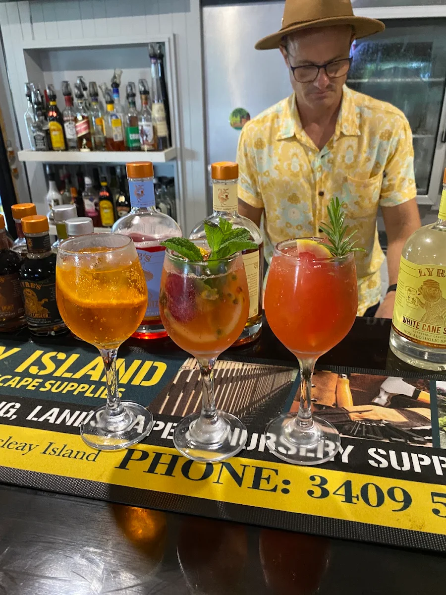 Highlights, Macleay Island Hotel
