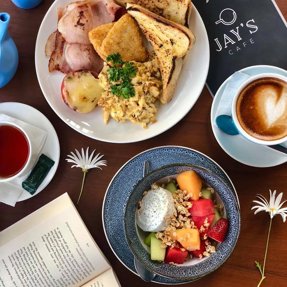 Highlights, Jay's Cafe