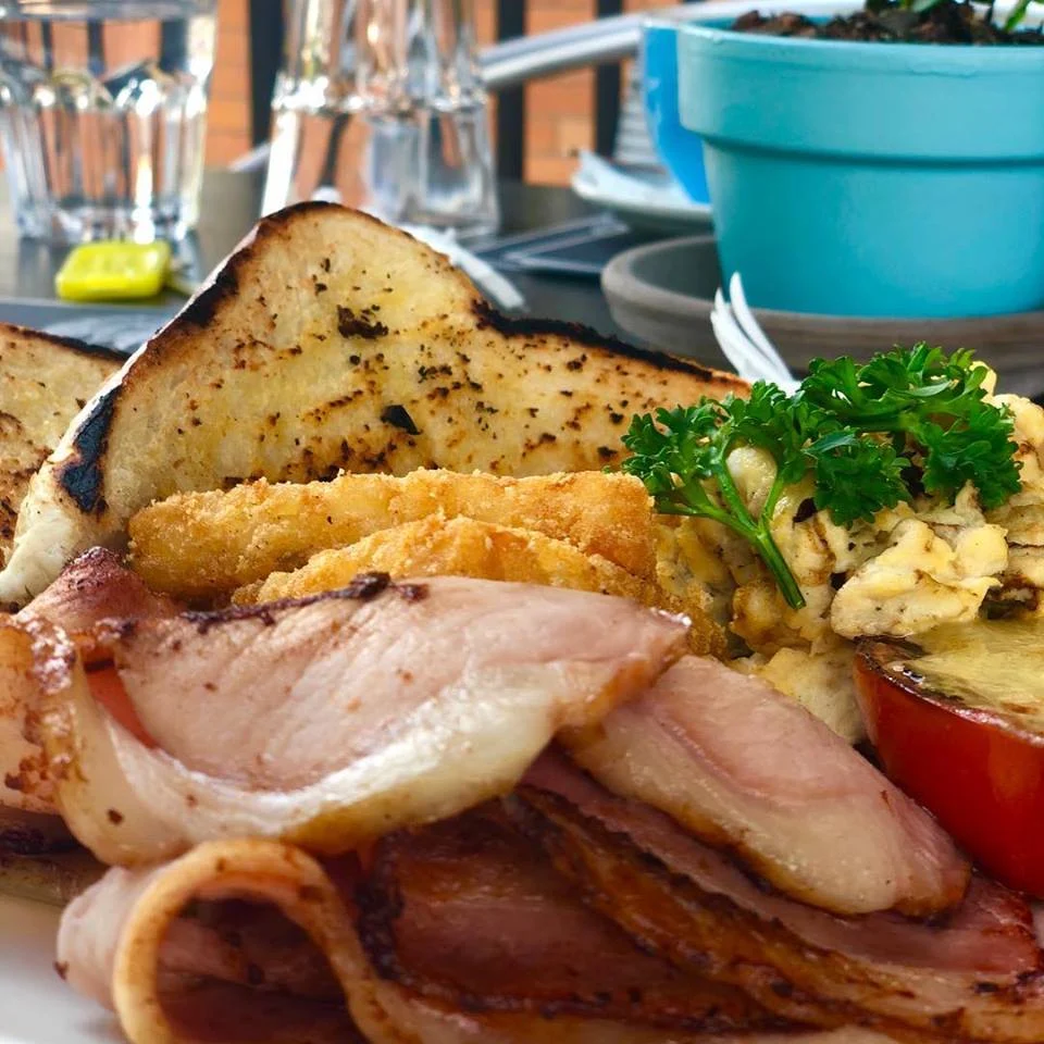 Highlights, Jay's Cafe