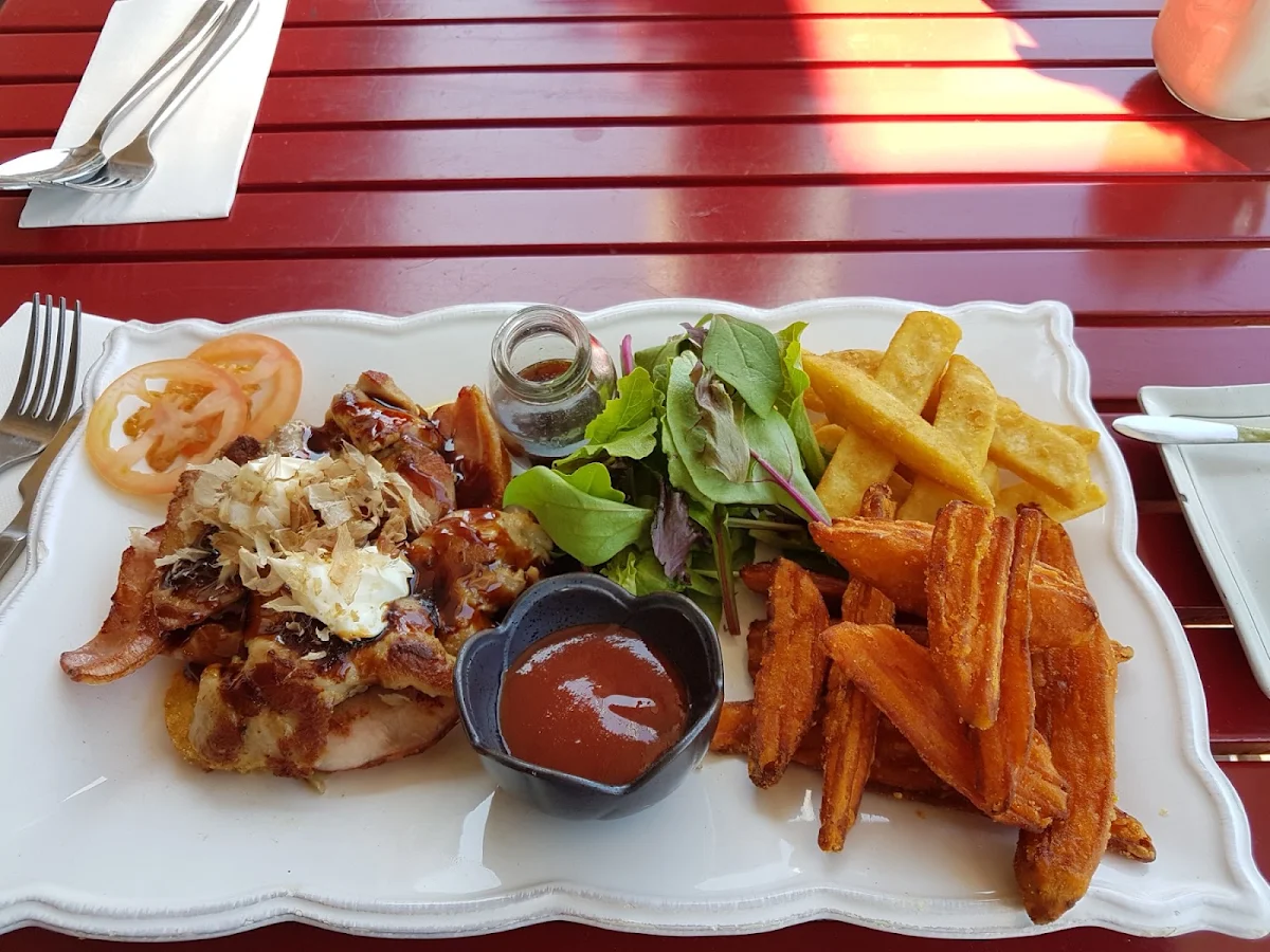 Hash Stack, Woofissimo
