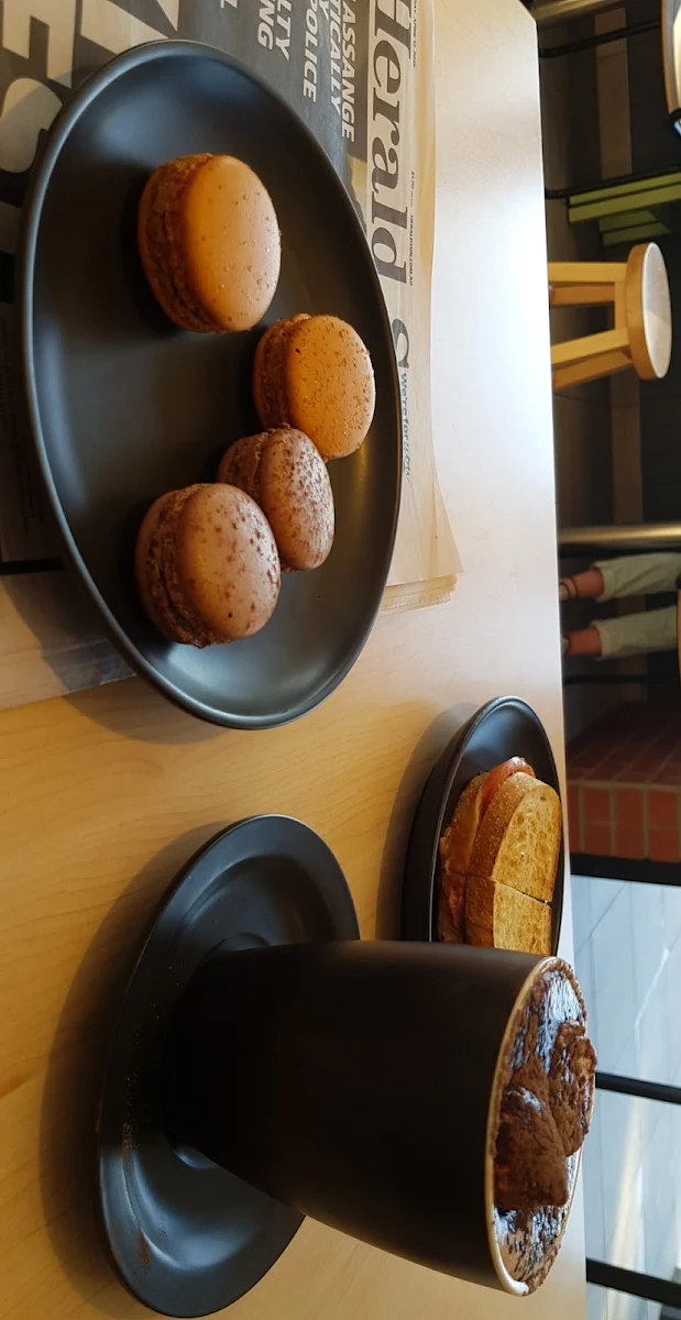 Macaroons, McDonald's
