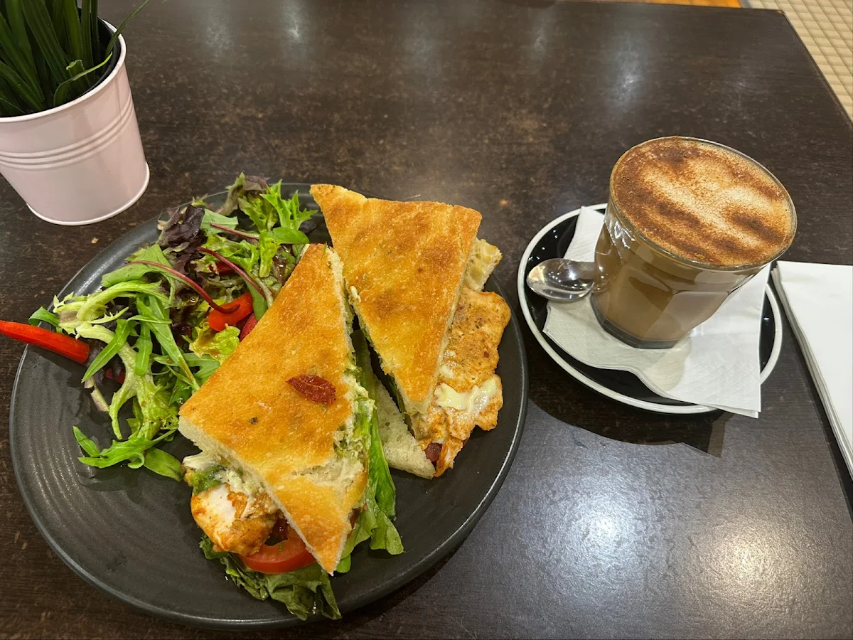 Highlights, Foodoo Coffee Lounge