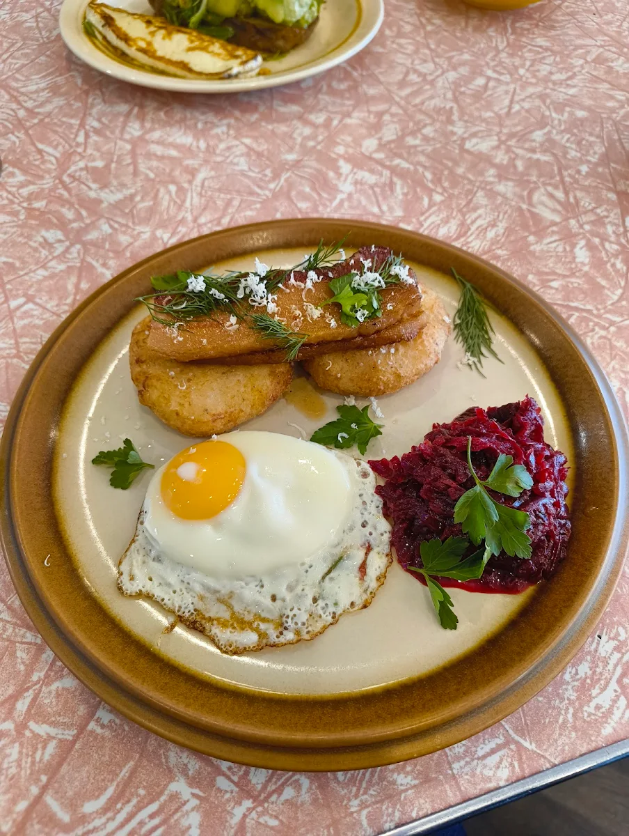 Hash, Madame Clarke’s
