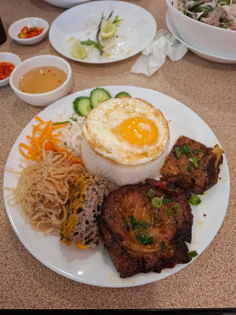 Cơm Tấm Đặc Biệt