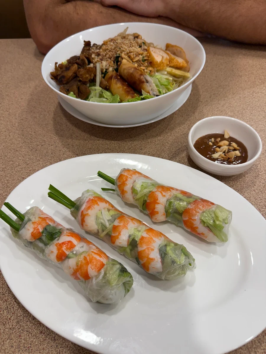 Gỏi Cuốn