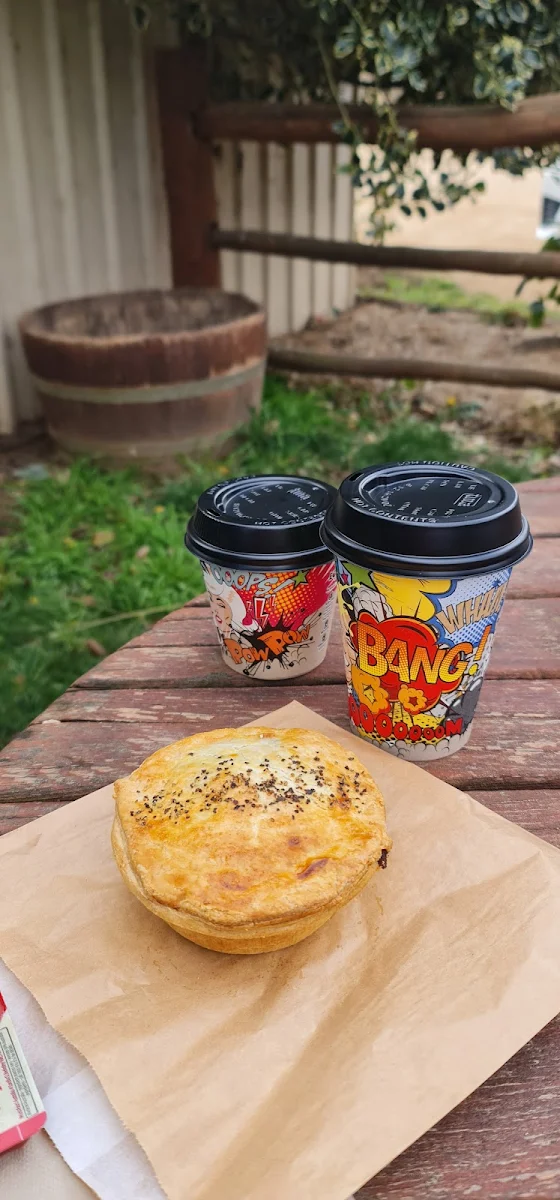 Chunky Beef Pie, The Bredbo Pie Shop
