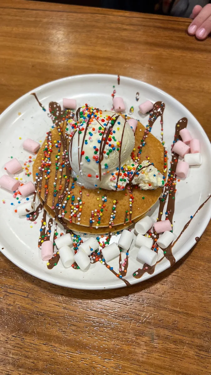 Highlights, Max Brenner - Narellan