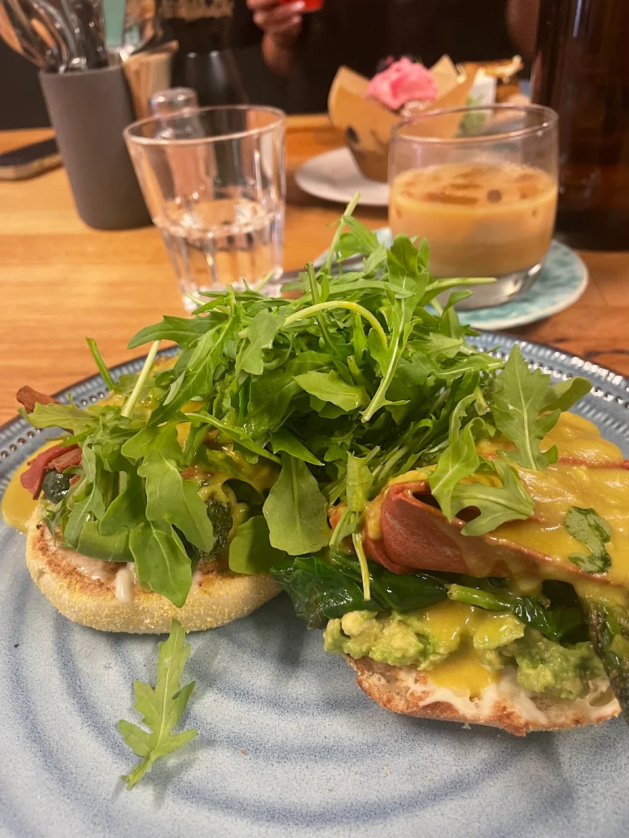 Breaky Bruschetta, Hunter Cafe