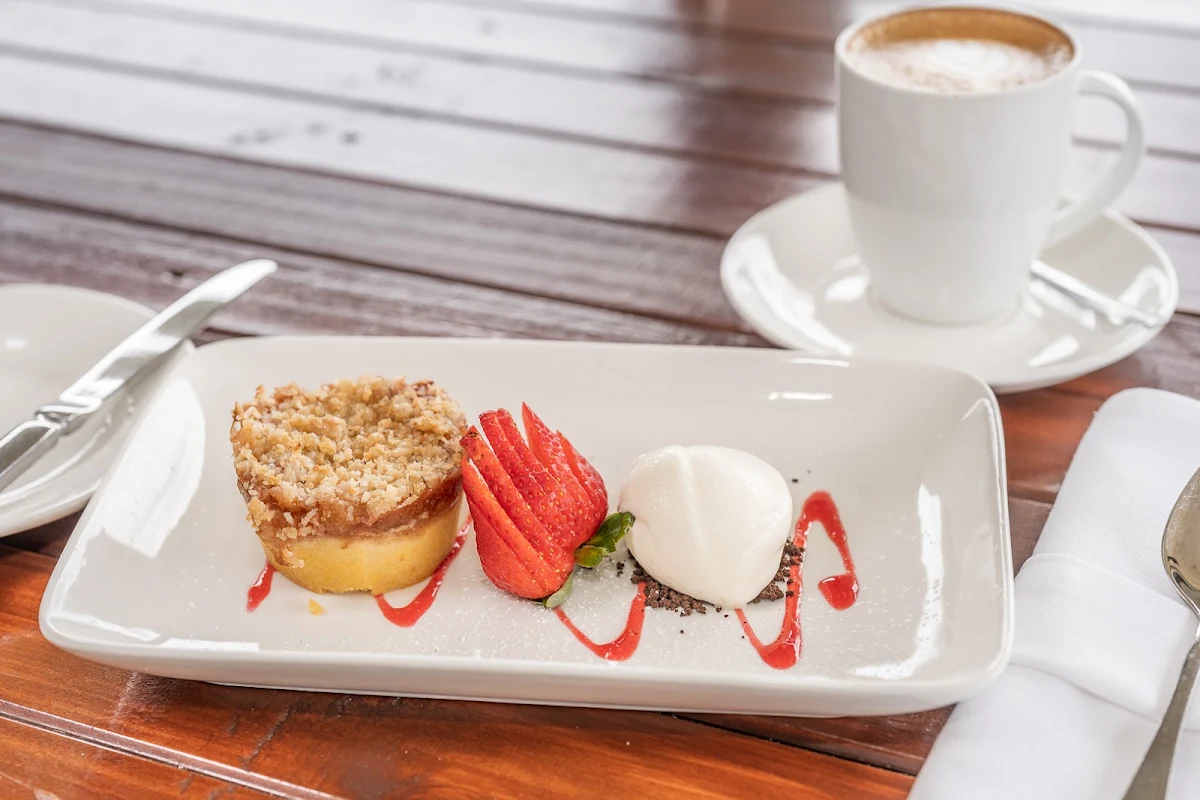 Highlights, Ridges Bar & Bistro