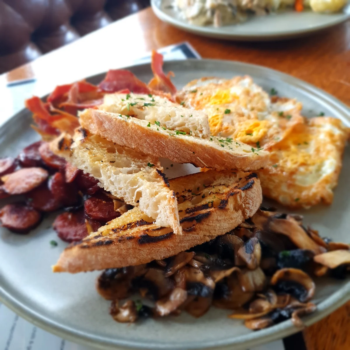 Big Breakfast