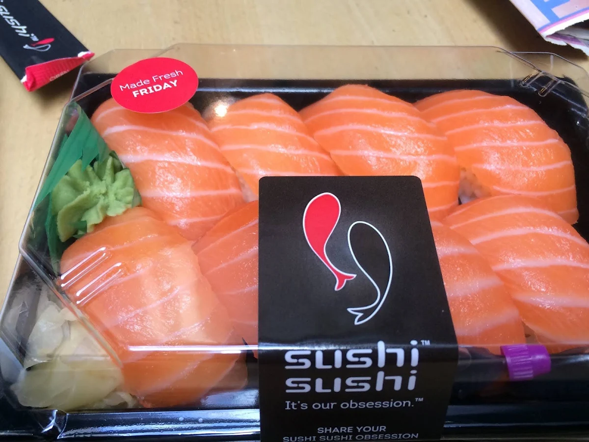 Salmon Box, Sushi Hub QV