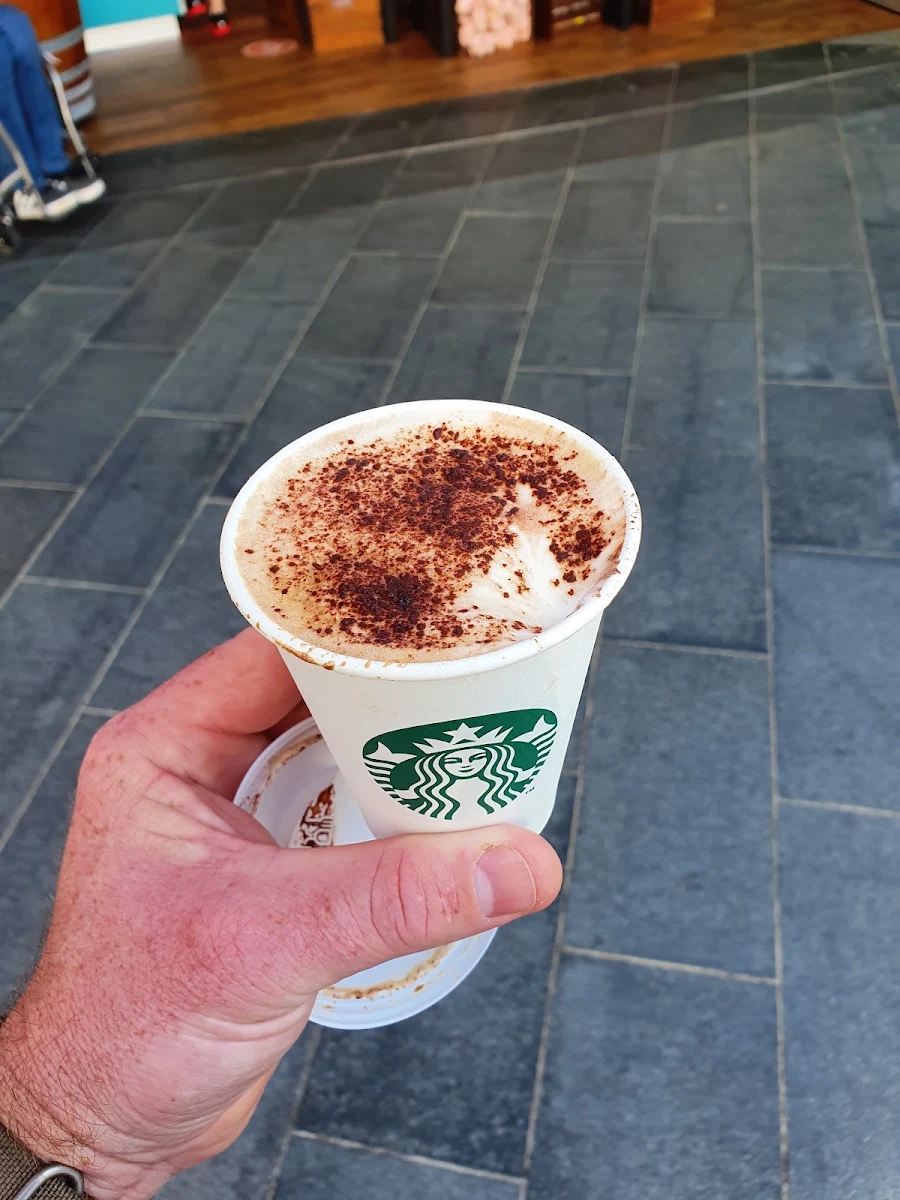 Highlights, Starbucks Cavill Ave