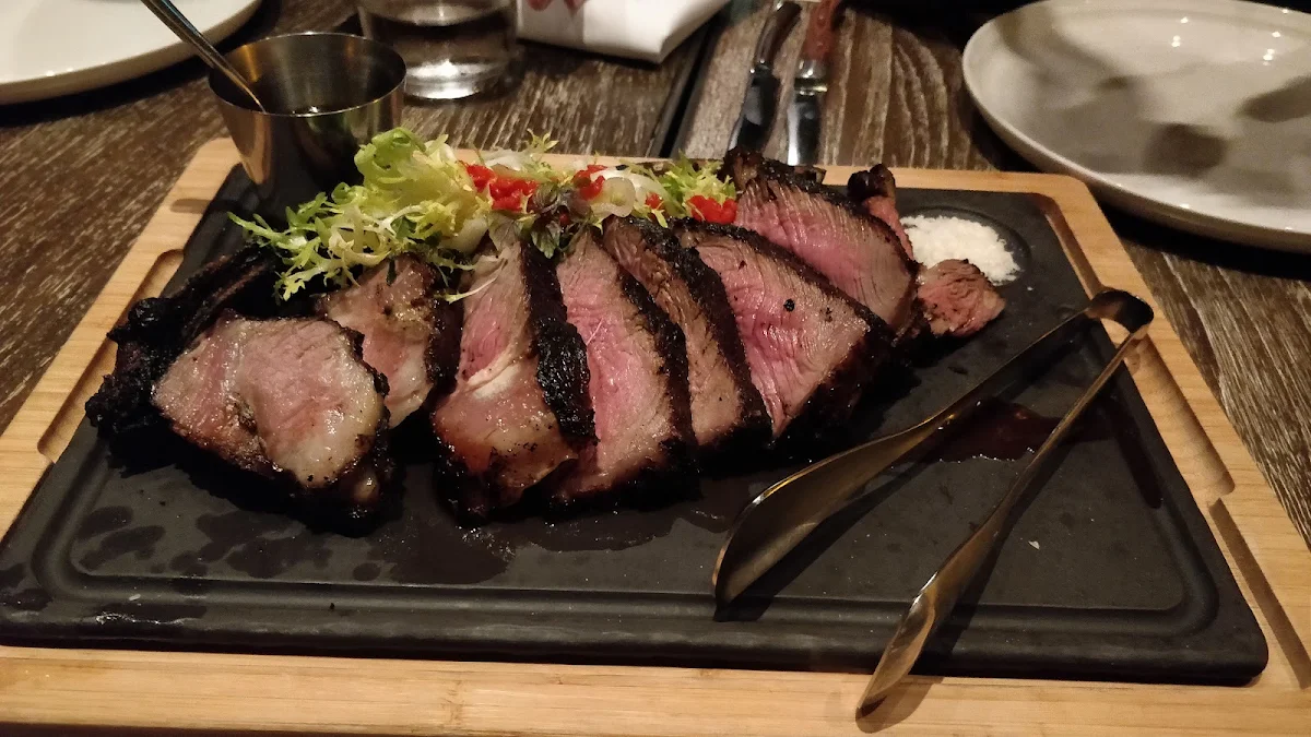 Beef Tomahawk, Ascua