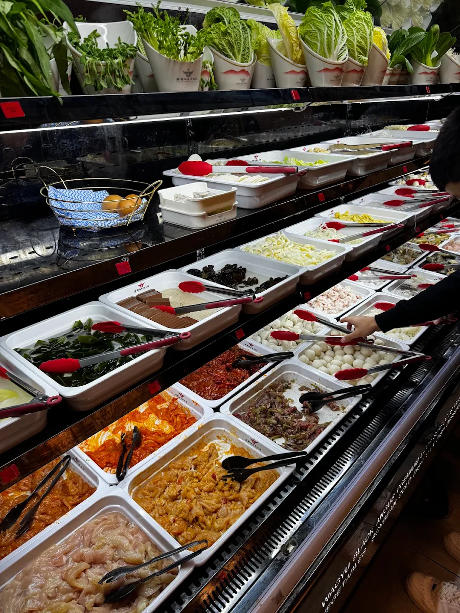 Highlights, Fresh Beef Hotpot (Buffet - All You Can Eat) 鲜潮汕牛肉火锅自助