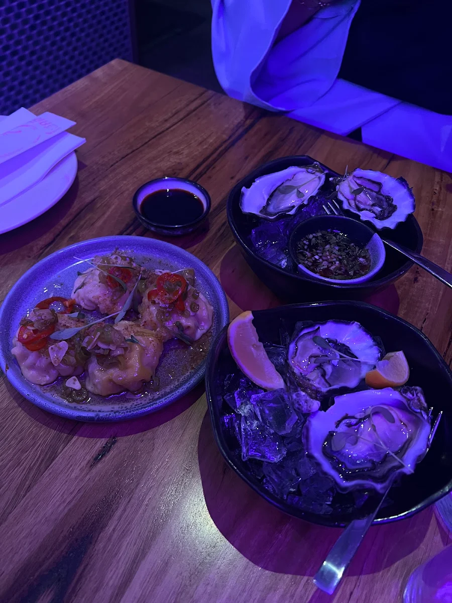 Seasonal Oysters