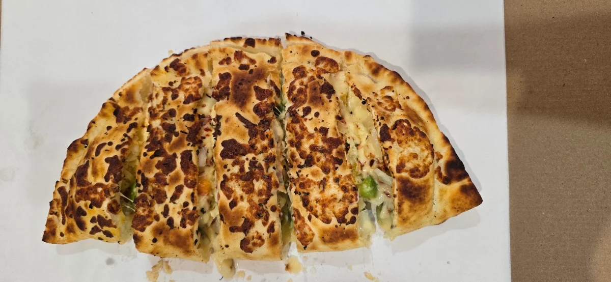 Highlights, Pizzatude(Fully Vegetarian)
