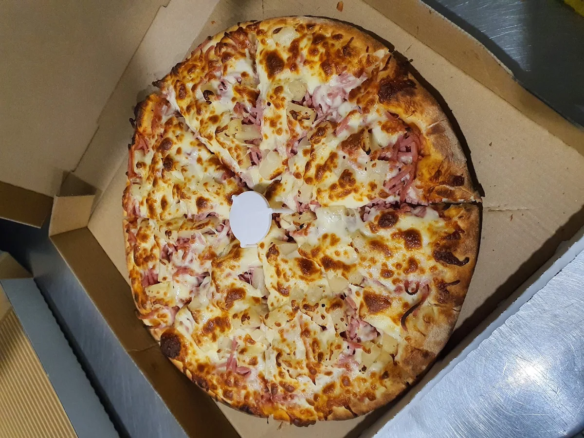 Highlights, Pizzatude(Fully Vegetarian)