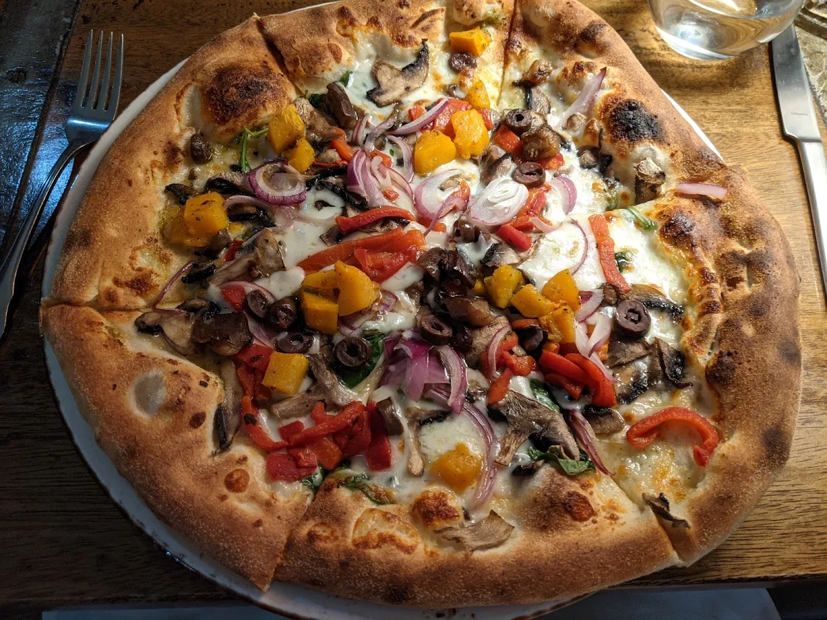 Veggie Roast Pizza, Armadela VNO Woodfire Pizza