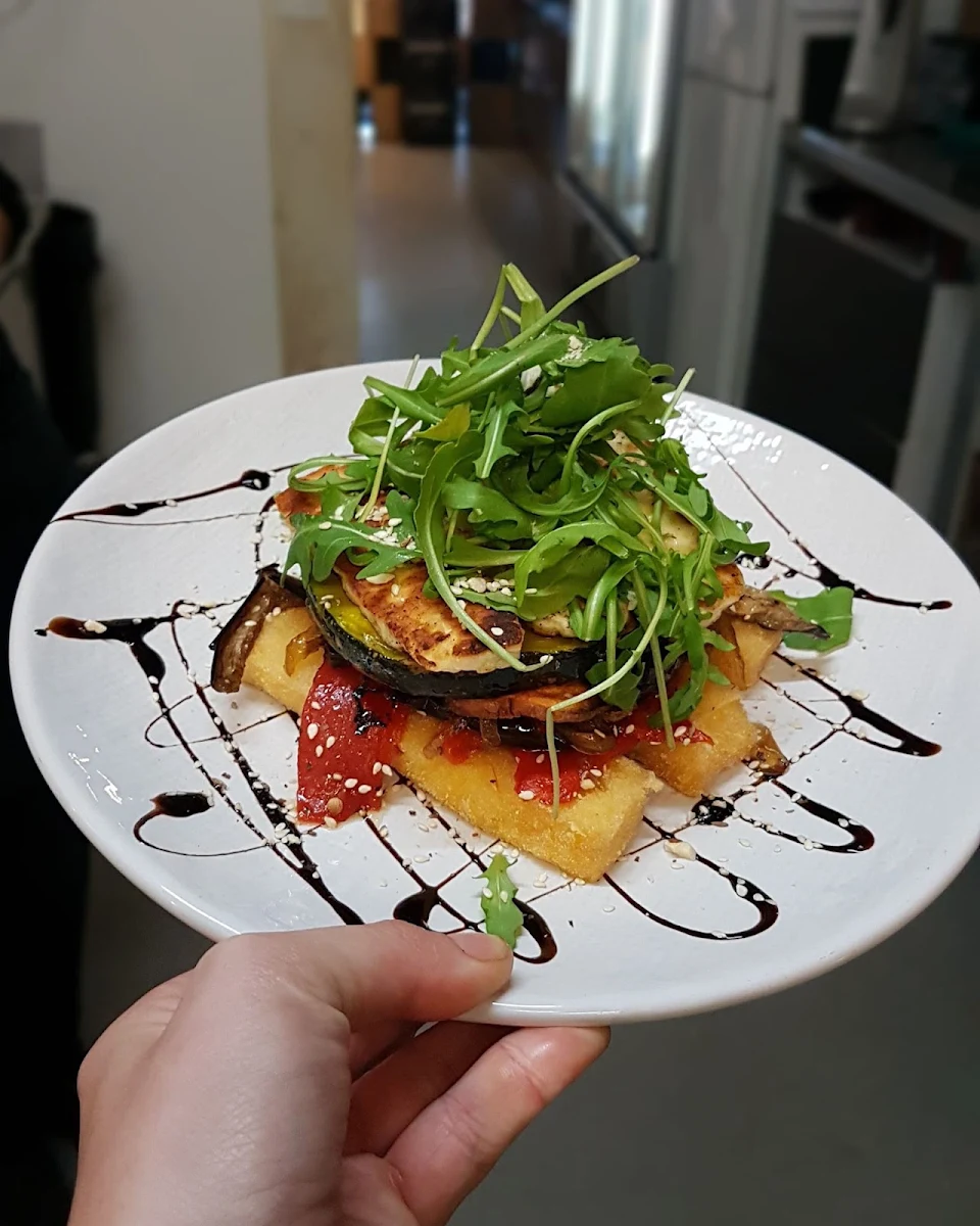 Vege Stack, Tame Cafe