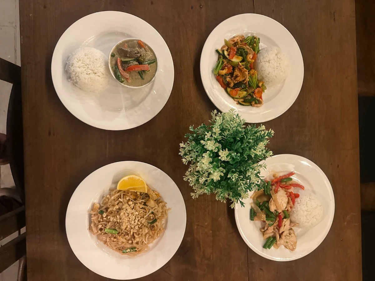 Highlights, @81 Coffee & Thai Restaurant