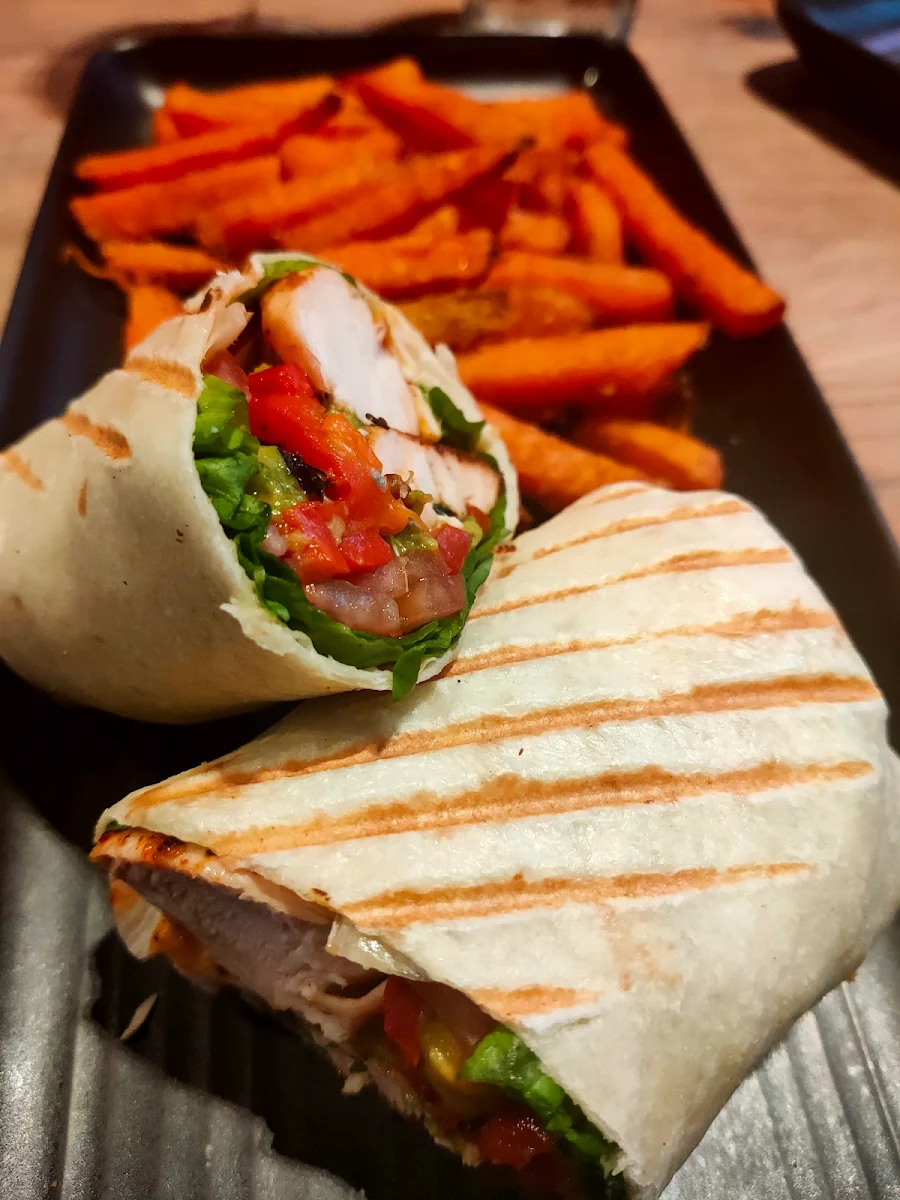 Veggie Ko Wrap, The Sporting Globe Bar & Grill Mordialloc