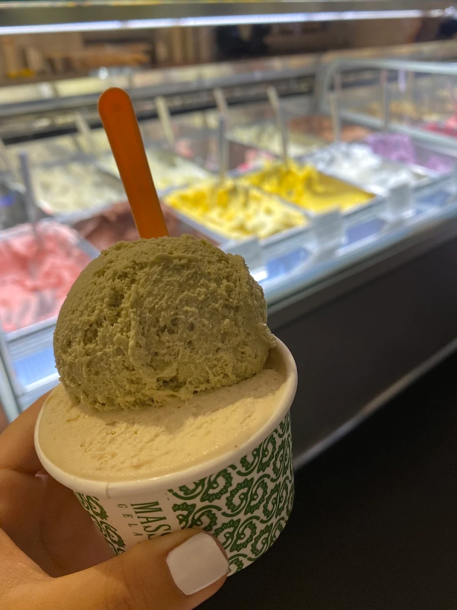 Highlights, Massimo's Gelateria