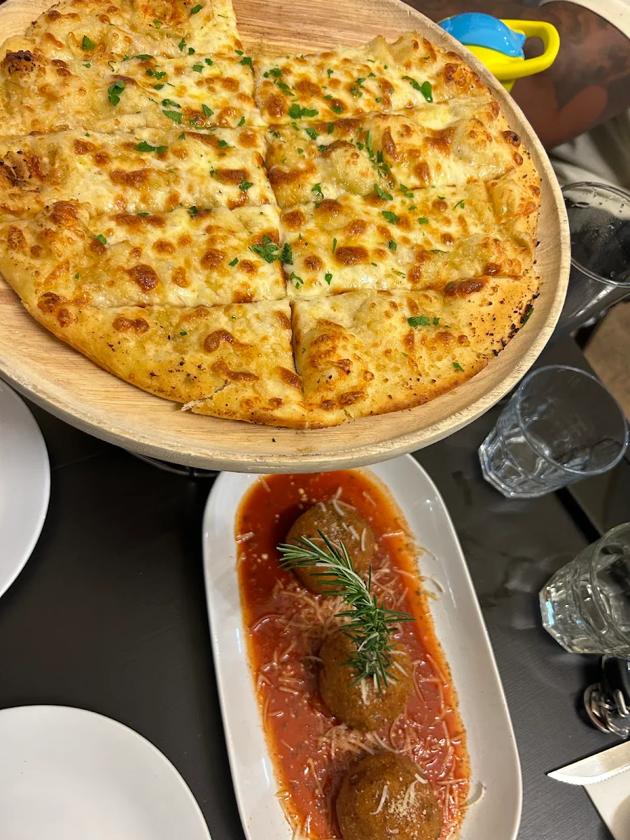 Garlic Pizza