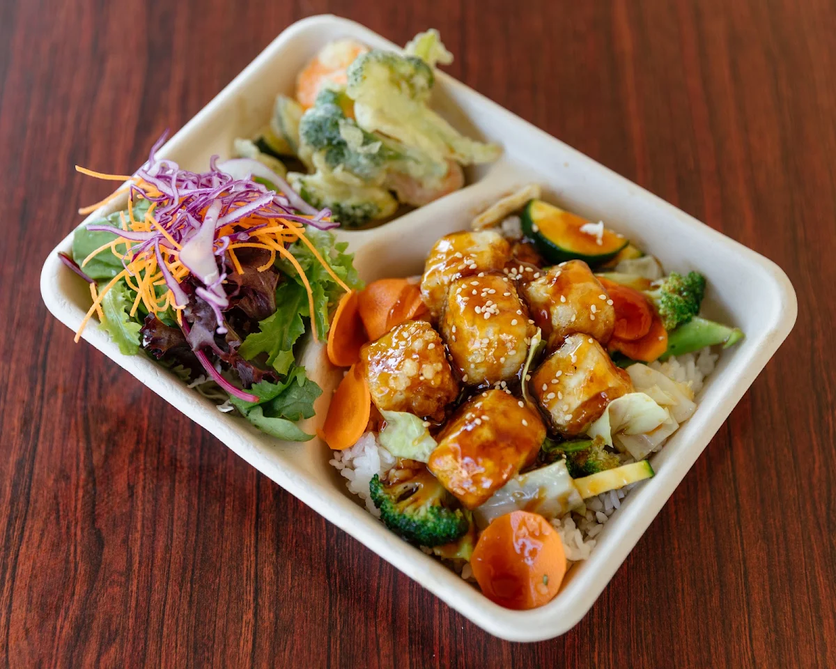 Highlights, Wazen Japanese Restaurant