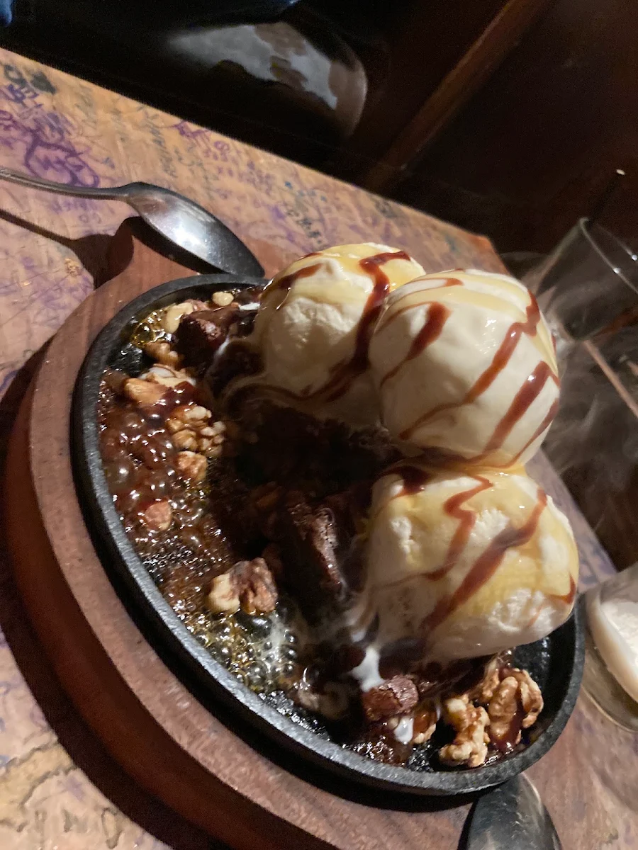 Sizzling Brownie, The Irish Times Pub