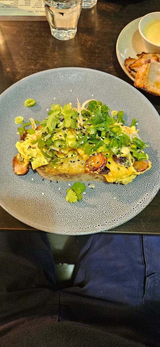 Chilli Scrambled Eggs, The Stables Cafe Est 1889
