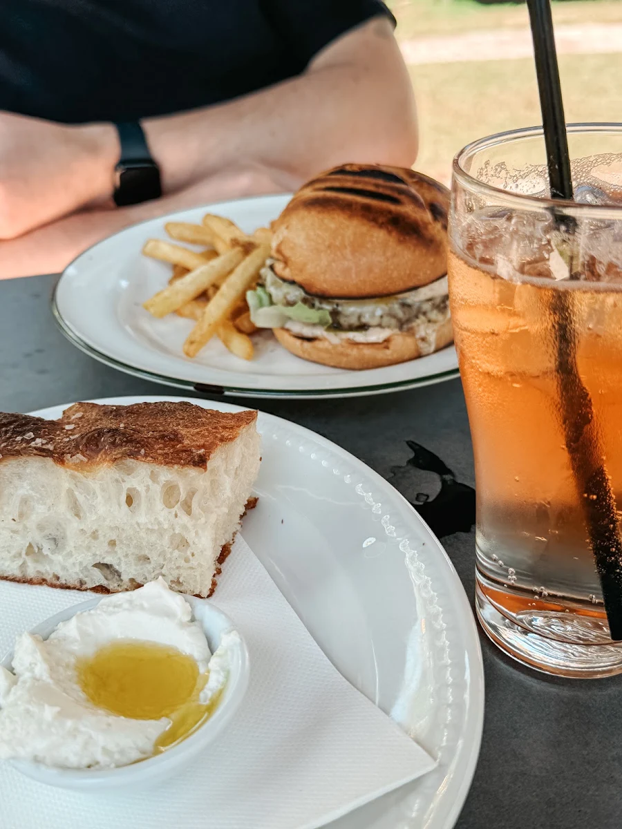 Wagyu Beef Burger, Alpine Hotel, Warburton