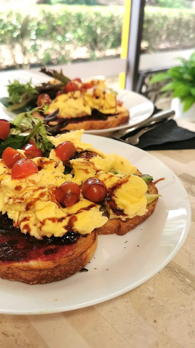 Highlights, Cafe Chico