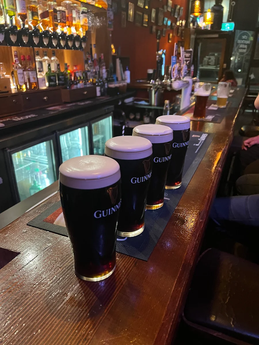 Highlights, The Brothers Public House