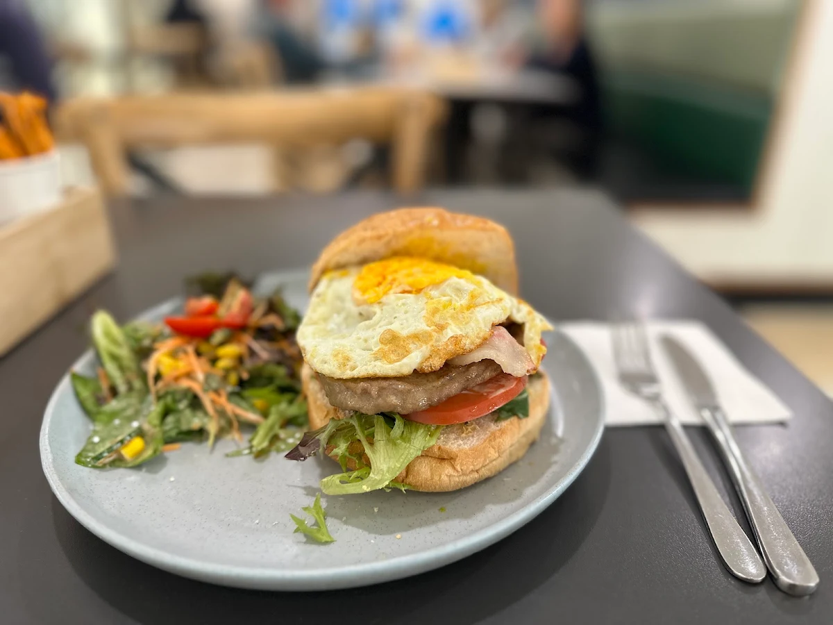 Highlights, Koffee Kult Forest Hill Chase