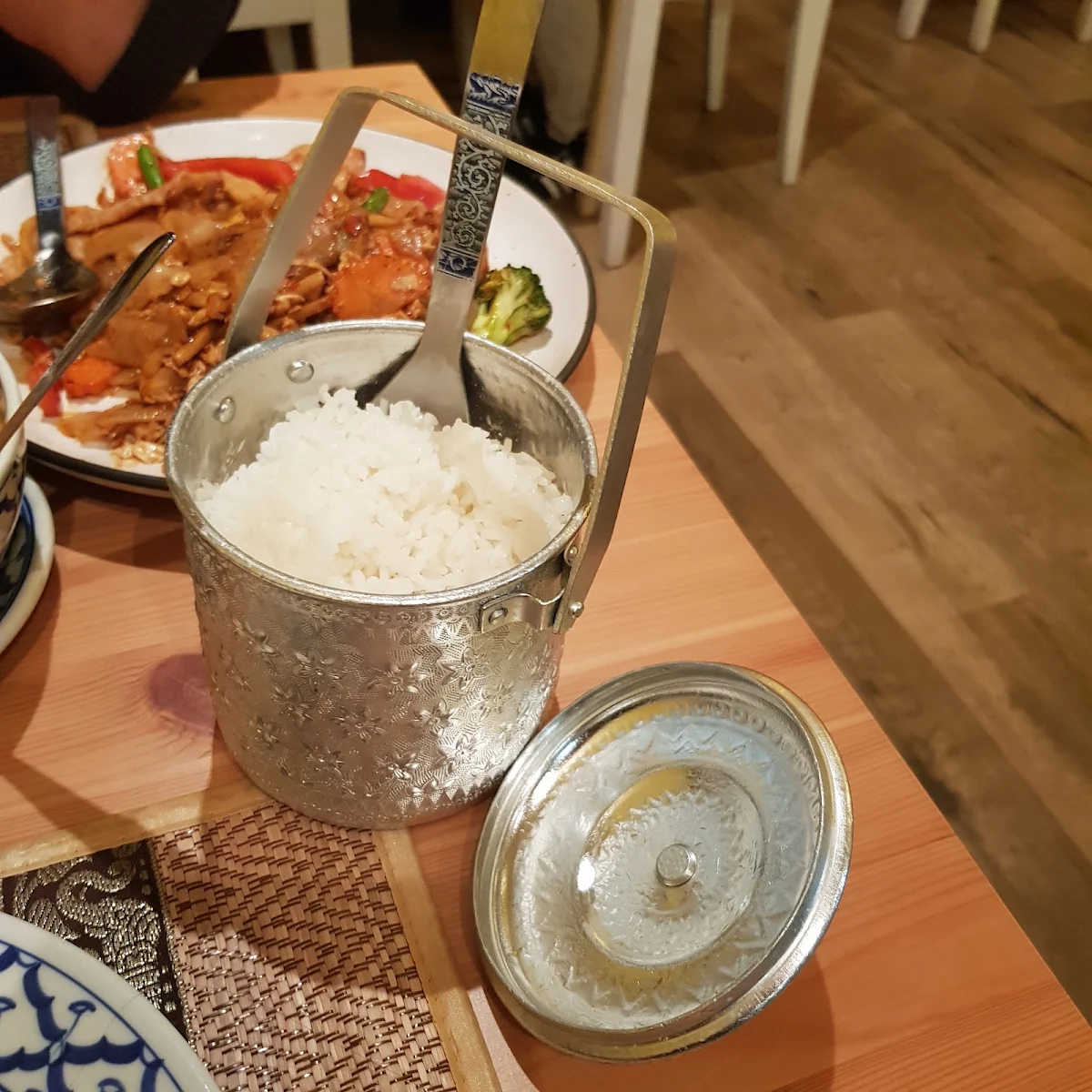 Highlights, Mae Ploy Thai Restaurant