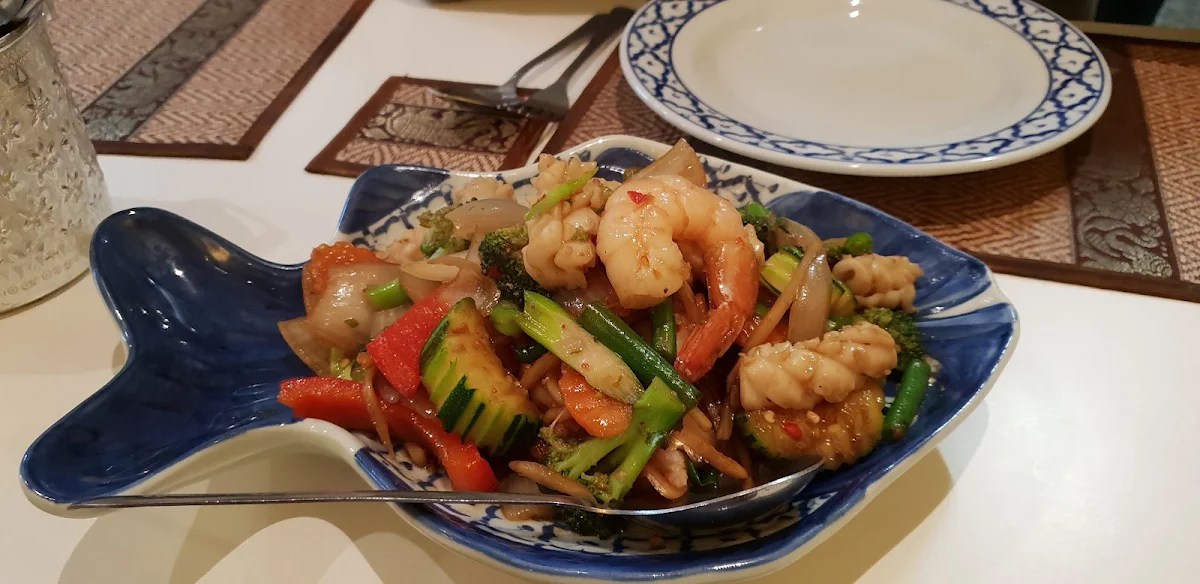 Highlights, Mae Ploy Thai Restaurant