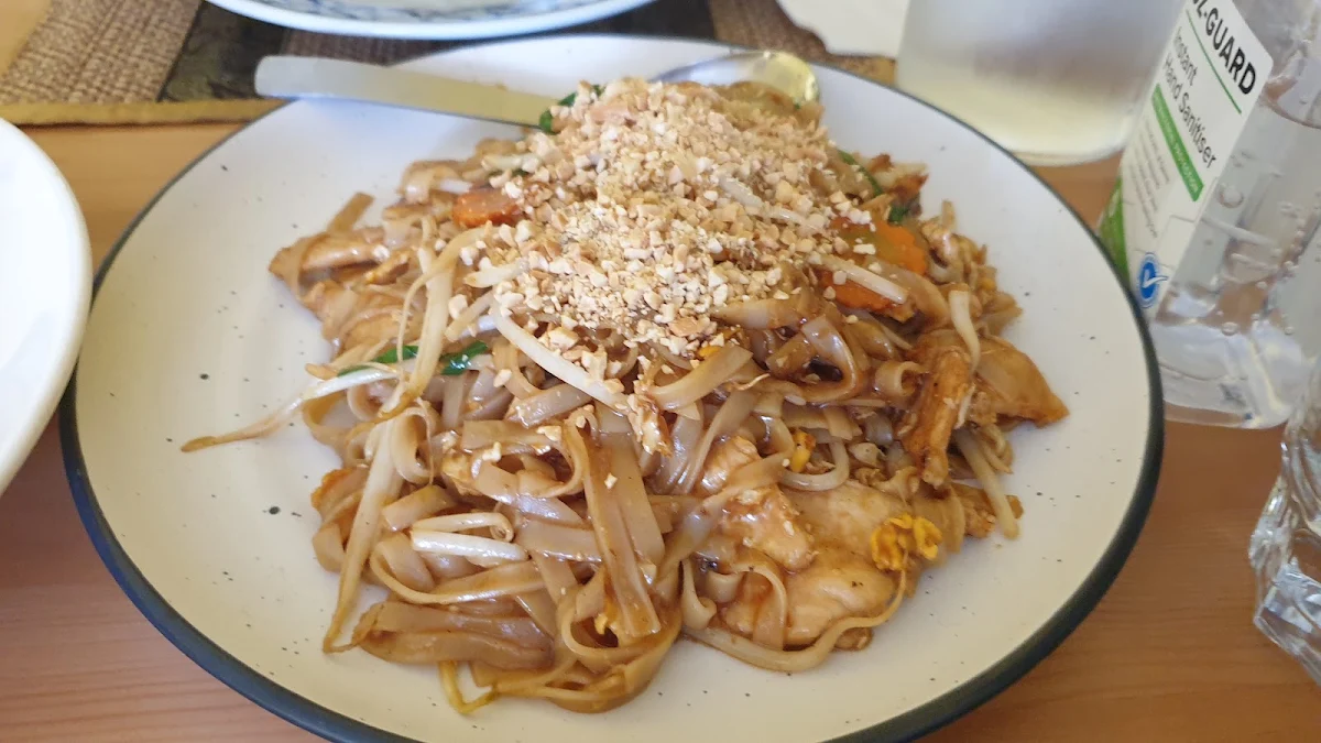 Highlights, Mae Ploy Thai Restaurant