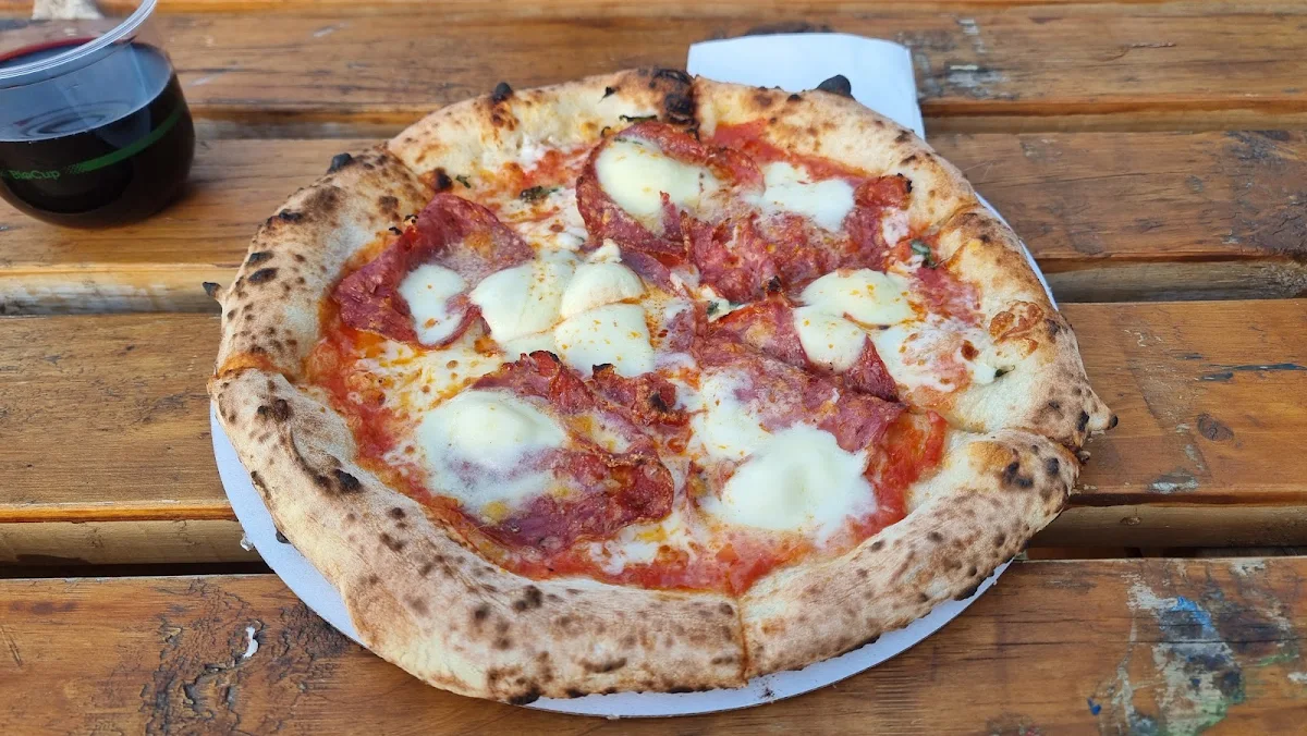 Pepperoni Chilli Pizza, Bandit Pizza and Wine