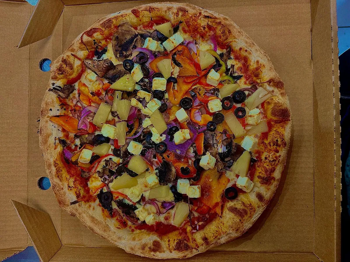 Highlights, Clayton Pizza