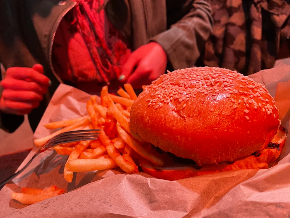 Cheese Burger and Chips