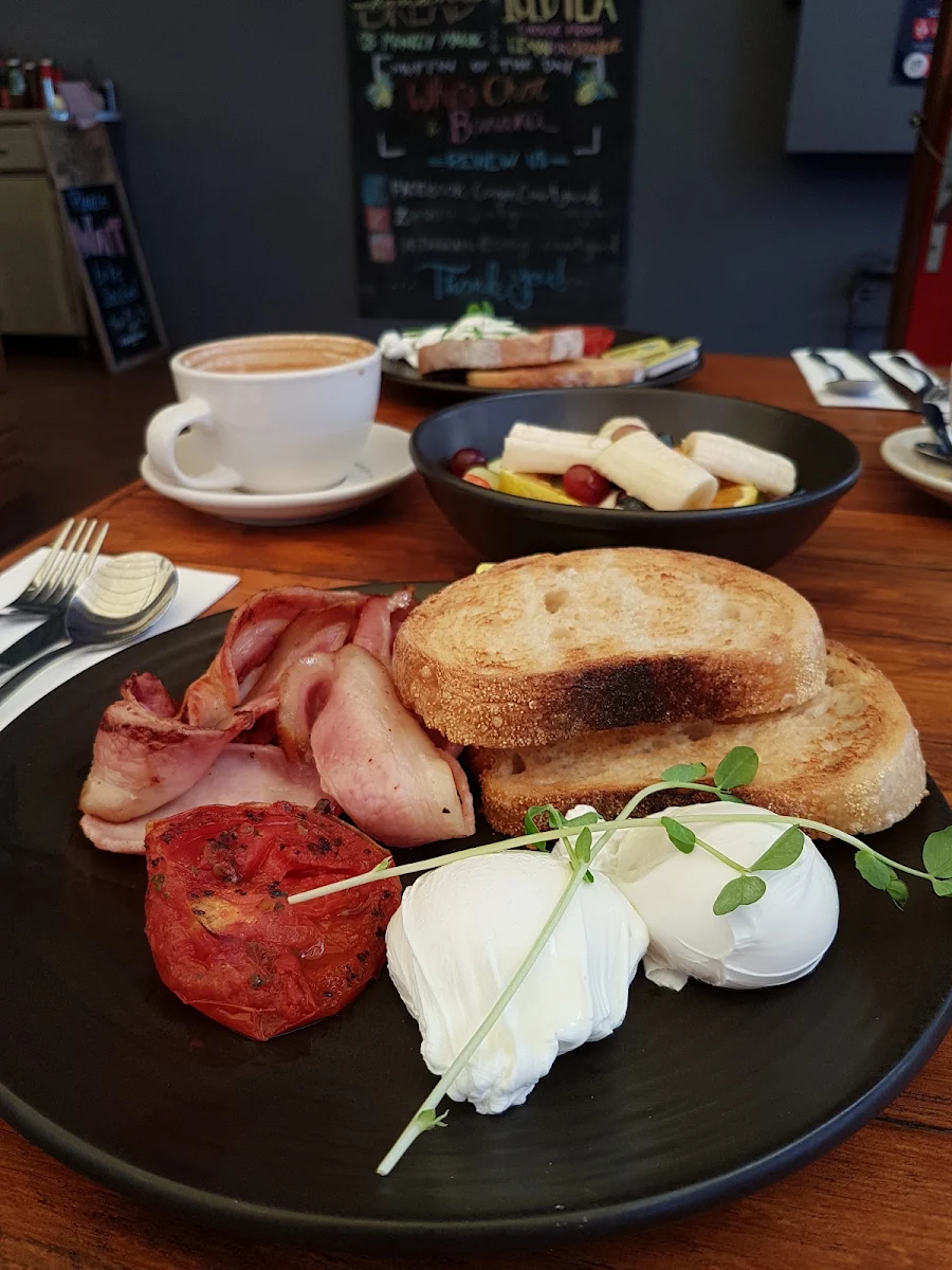 Free Range Eggs, Coogee Courtyard
