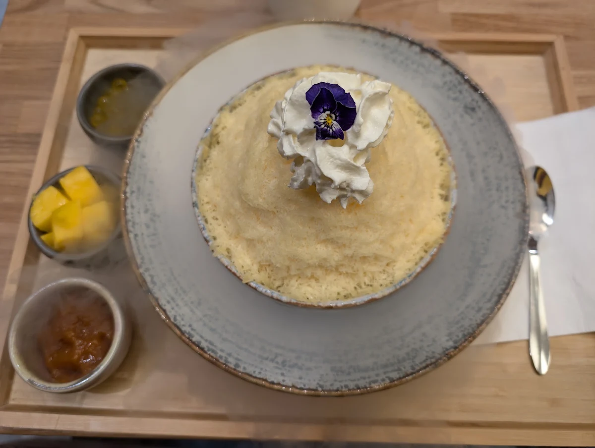 Mango Bingsoo, Orange lantern