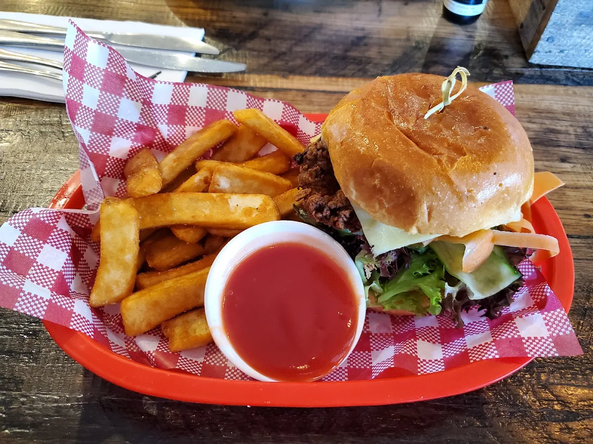Crispy Chicken Burger with Chips