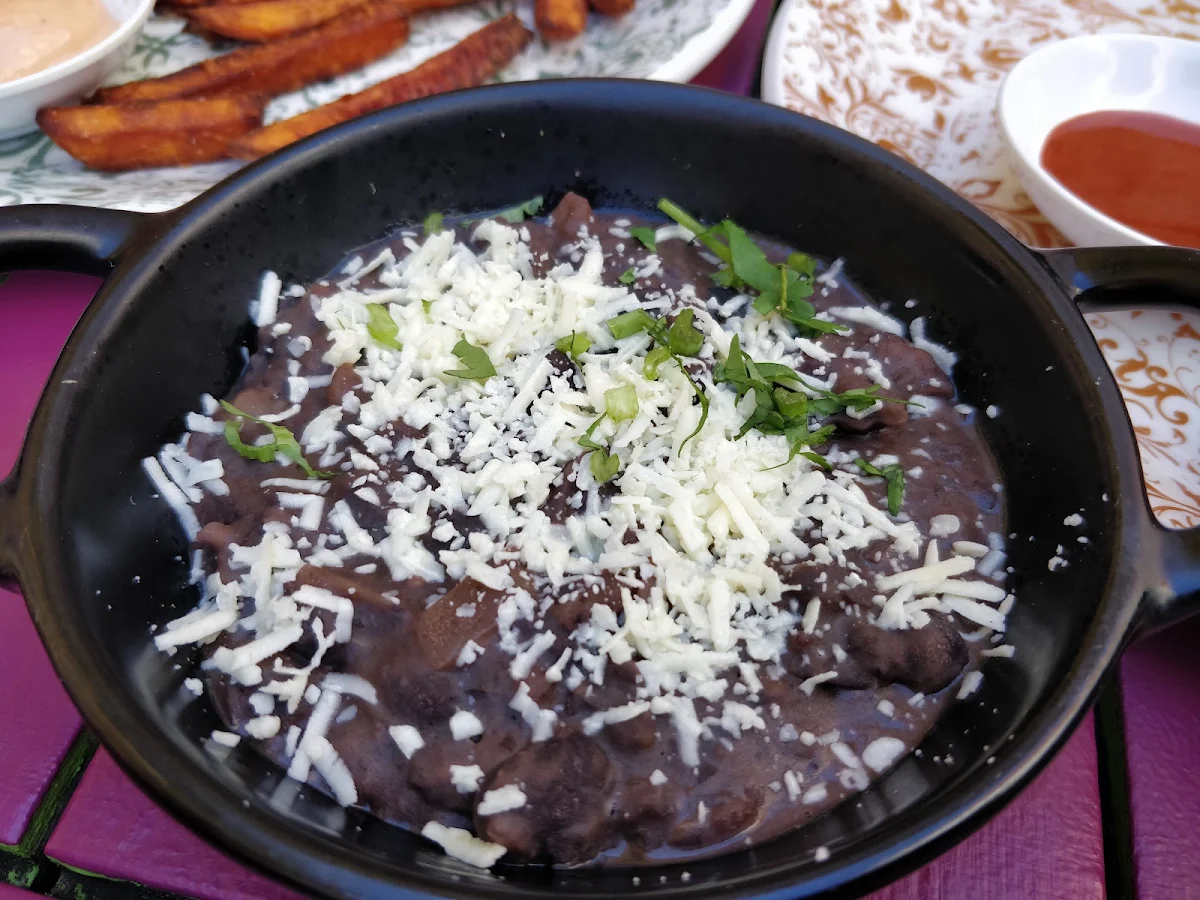 Refried Beans, Si Senor – Mexican Street Food & Bottomless Brunch Balaclava