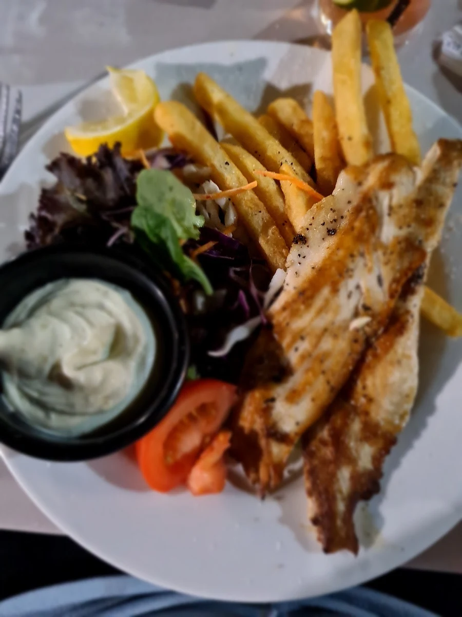 Grilled Fish, Bushland Beach Tavern