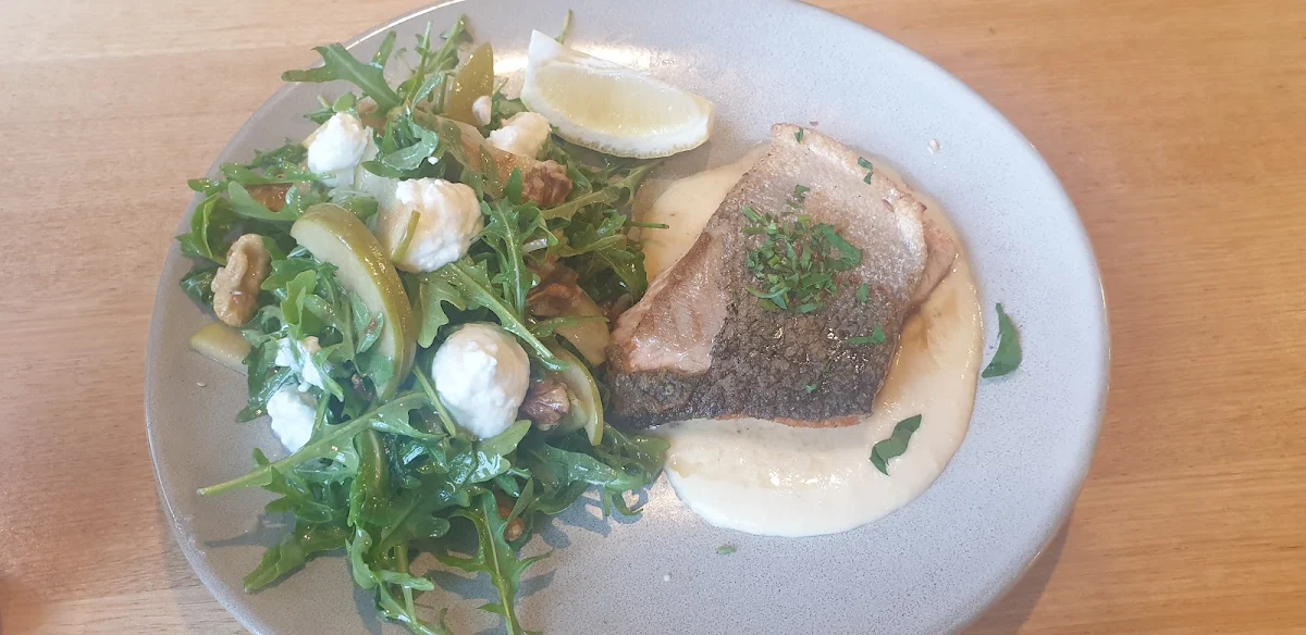 Barramundi, Richardson's Bistro