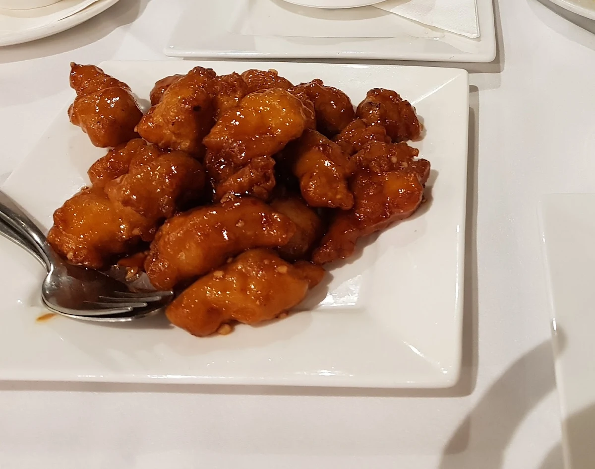 Billy Kee Chicken, Fortune Village Chinese Restaurant