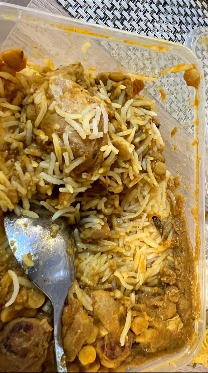 Steamed Rice Mixed Vegetable Curry Chicken